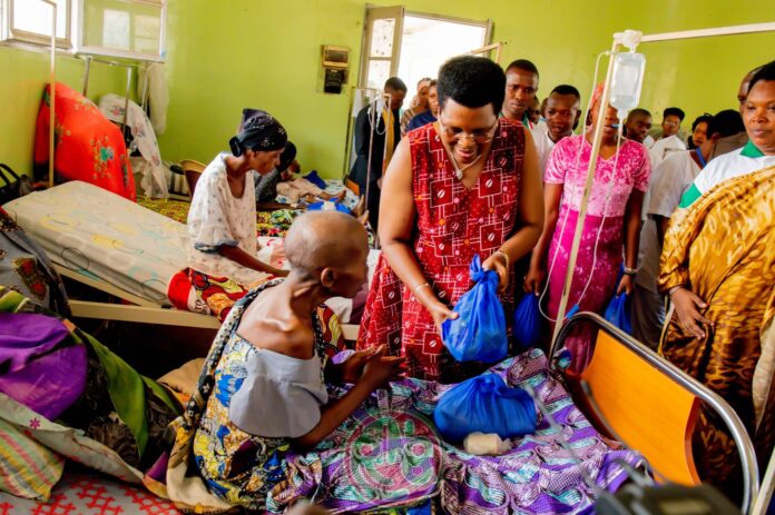 Uwahoze ari umutambukanyi w'umukuru w'igihugu Denise Nkurunziza, akaba ari nawe arongoye ishengero 